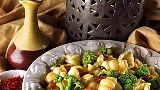 طبق من المعكرونة في مطعم إيطالي في سان فرانسيسكو