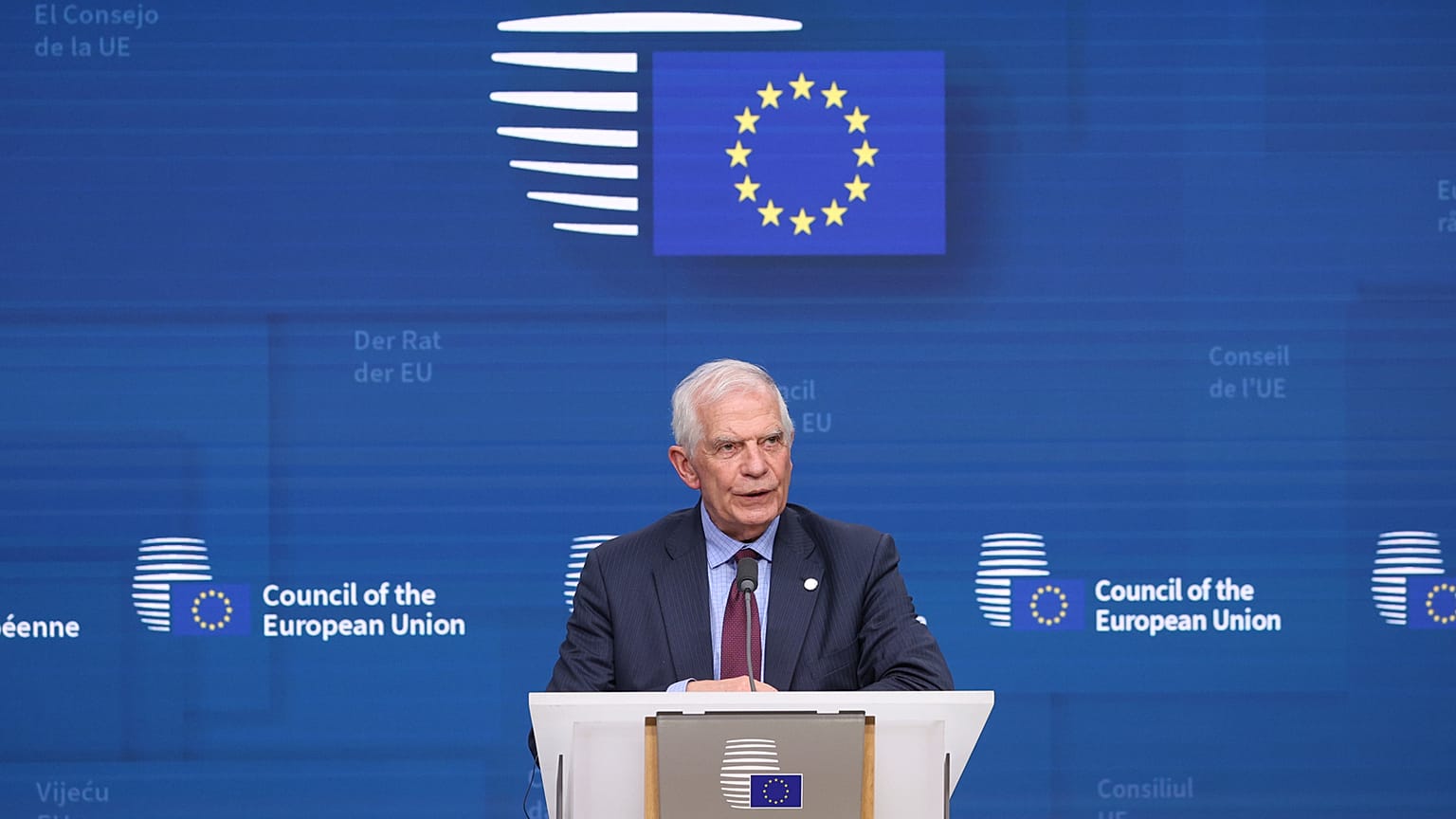 Ο κορυφαίος διπλωμάτης της ΕΕ, Josep Borrell, μιλάει μετά από συνεδρίαση της VTC των υπουργών Εξωτερικών της ΕΕ, 16 Απριλίου 2024.