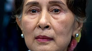 La leader civile birmana Aung San Suu Kyi trasferita ai domiciliari