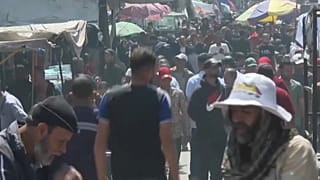 حالة ازدحام شديد في شوارع رفح - جنوب قطاع غزة. 2024/04/17