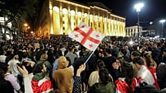 Protestas multitudinarias en Georgia por la "Ley Rusa"