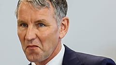 Weniger als vier Monate vor den Landtagswahlen in Thüringen muss sich der AfD-Politiker Björn Höcke vor Gericht verantworten.