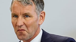 Weniger als vier Monate vor den Landtagswahlen in Thüringen muss sich der AfD-Politiker Björn Höcke vor Gericht verantworten.