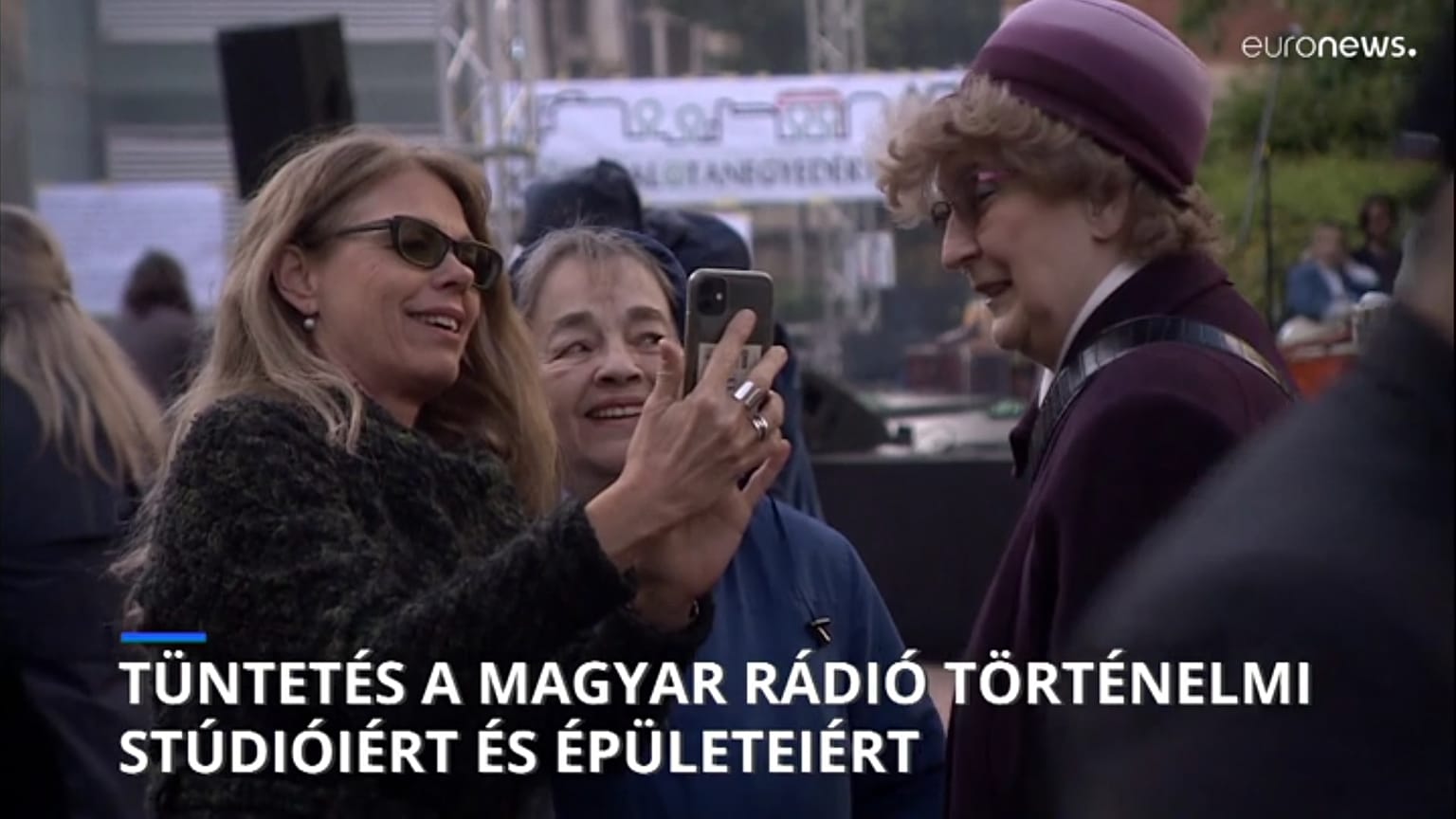 Tüntetés a Magyar Rádió történelmi tömbjéért