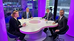 Stefan Grobe mit Sandra Parthie, Philipp Lausberg und Roderick Kefferpütz