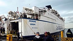 Ein Schiff der Freedom Flotilla Coalition ankert im Seehafen Tuzla in Istanbul, 19. April 2024.