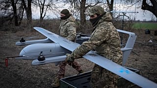 Ukrán katonák drónindítás előtt