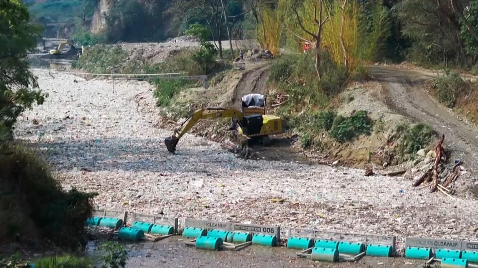 Lutte contre la pollution plastique au Guatemala, avril 2024.