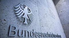 یکی از ورودی‌های مقر سرویس اطلاعاتی فدرال آلمان (BND) در برلین.