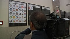 Die Logos der bei der EU-Wahl antretenden Parteien im italienischen Innenministerium. 