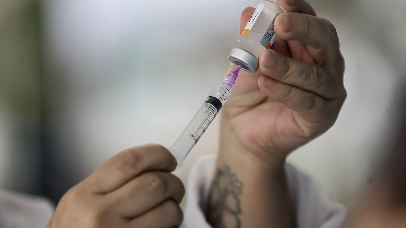 Το Ευρωπαϊκό Κέντρο Πρόληψης και Ελέγχου Νοσημάτων τόνισε την αύξηση των κρουσμάτων ιλαράς και κοκκύτη σε ολόκληρη την ΕΕ