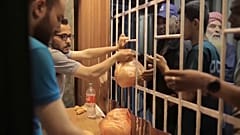 بعض المخابز تعيد فتح أبوابها  