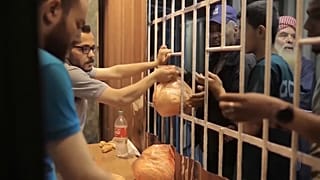 بعض المخابز تعيد فتح أبوابها  