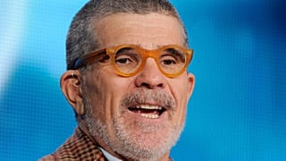 El guionista David Mamet, ganador del Pulitzer, califica los esfuerzos de Hollywood por la diversidad de "totalitarismo fascista"