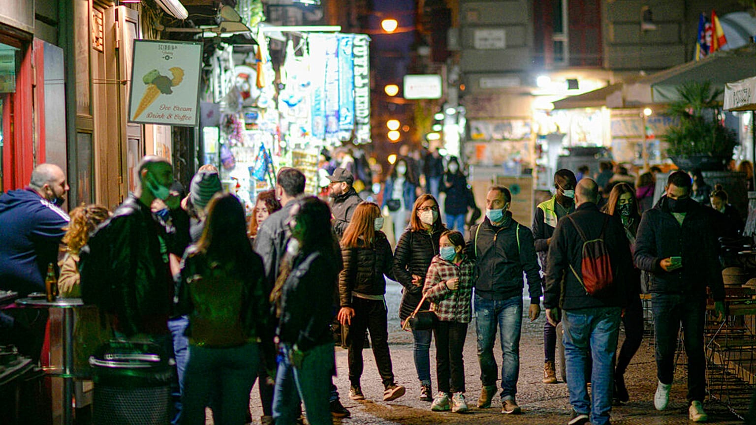 Milano neden gece yarısından sonra dondurma ve pizzayı yasaklamaya hazırlanıyor?  
