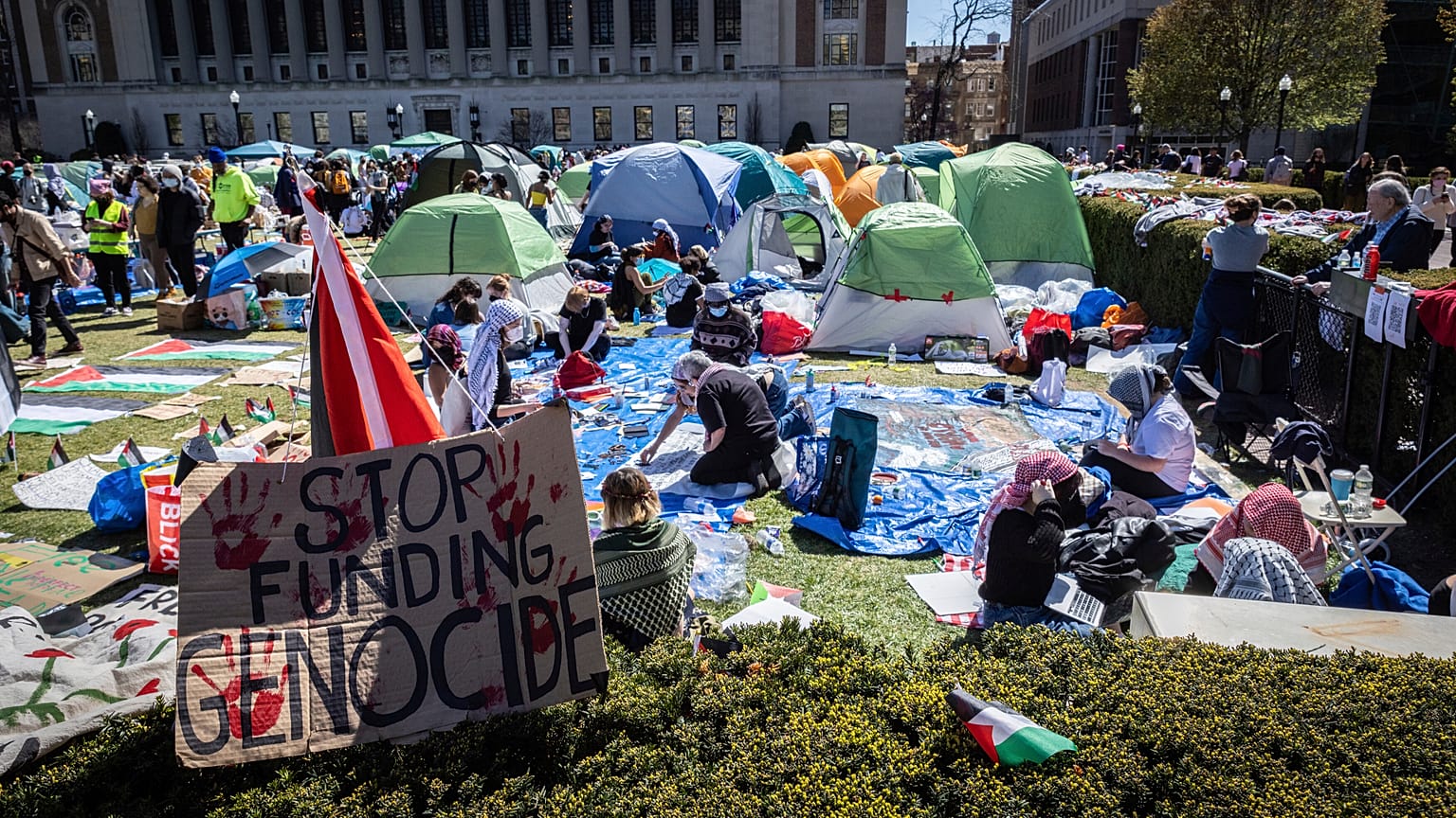 Um acampamento de manifestação pró-palestiniano na Universidade de Columbia, em Nova Iorque.