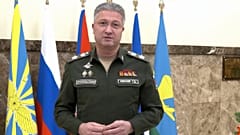 Una foto de folleto tomada de un vídeo publicado por el servicio de prensa del Ministerio de Defensa ruso muestra a Timur Ivanov, viceministro de Defensa, en Moscú.