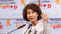 Cumhurbaşkanlığı seçimlerinin ilk turunu sağcı aday Gordana Siljanovska-Davkova açık ara kazandı