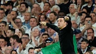 تشافي هيرنانديز مدرب برشلونة 