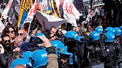 Venedik'e giriş ücretini kent sakinleri protesto etti