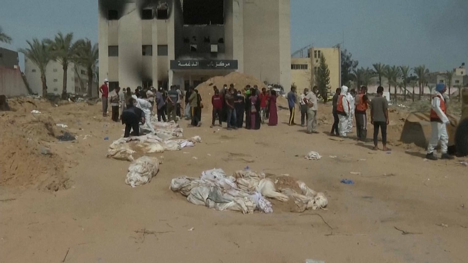 استخراج الجثث