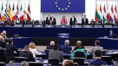 Europaparlaments-Präsidentin Roberta Metsola während der Zeremonie zum 20. Jahrestag der EU-Erweiterung 2004