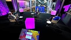 Stefan Grobe mit den Abgeordneten Svenja Hahn, Lena Düpont (rechts) und Reinhard Bütikofer