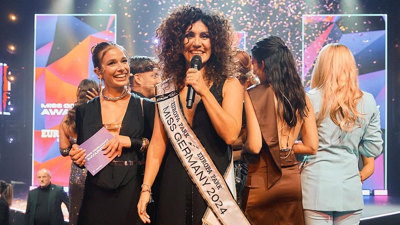 İran asıllı yeni Almanya güzeli siber zorbalığa karşı 