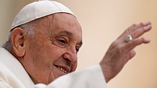 Papst Franziskus hat die Kunstbiennale von Venedig besucht.