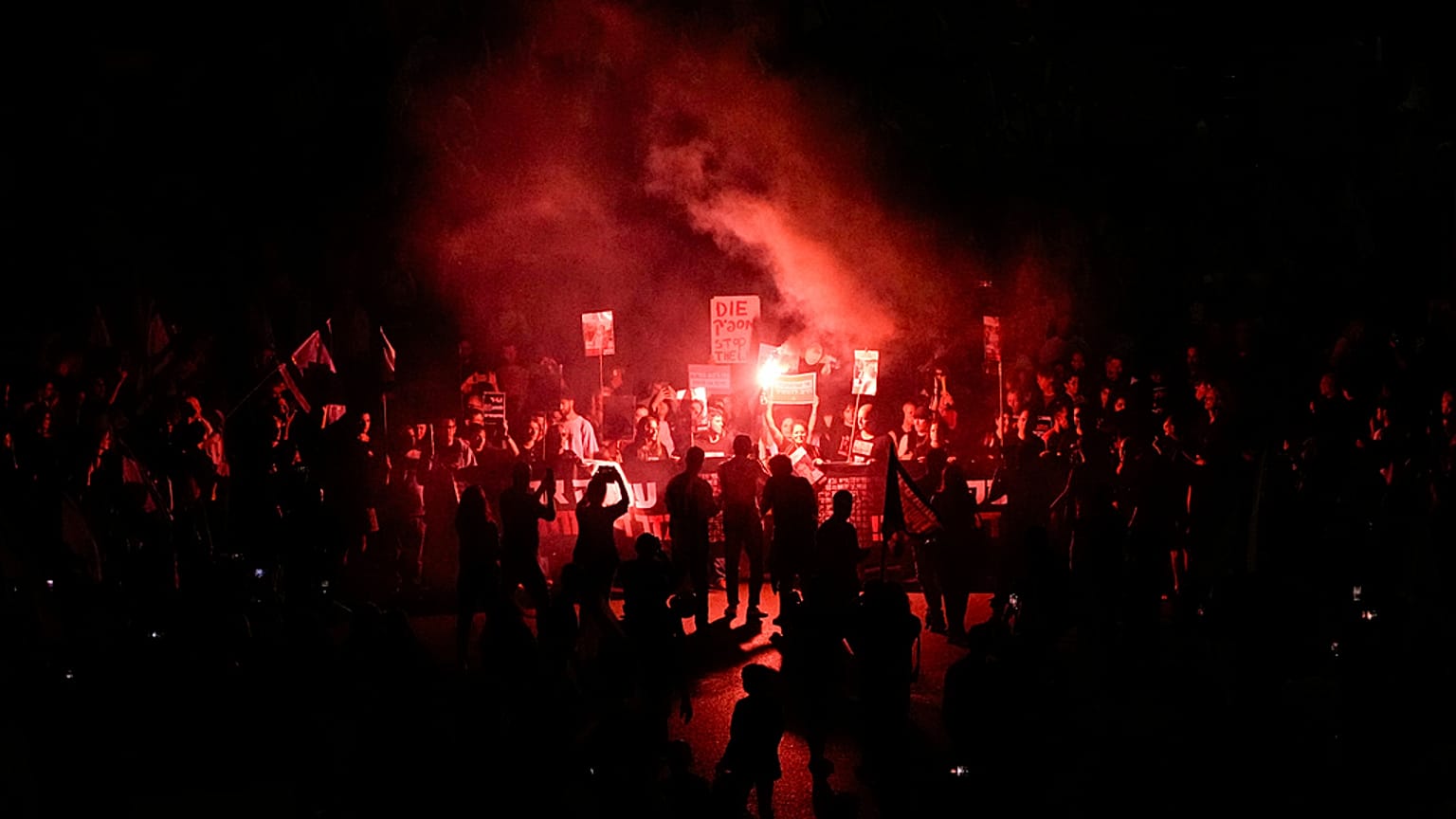 People protest against Israeli Prime Minister Benjamin Netanyahu's government and call for the release of hostages held in the Gaza Strip by the Hamas militant group