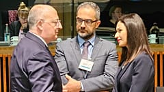 Η ΚΥΠΡΙΑ ΥΠΟΥΡΓΟΣ ΓΕΩΡΓΙΑΣ ΣΥΝΟΜΙΛΕΙ ΜΕ ΣΥΝΑΔΕΛΦΟΥΣ ΤΗΣ