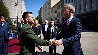 Ukrayna Cumhurbaşkanı Volodimir Zelenski ve NATO Genel Sekreteri Jens Stoltenberg