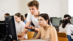 How serious gameplay fosters teenagers’ ability to discern misinformation techniques