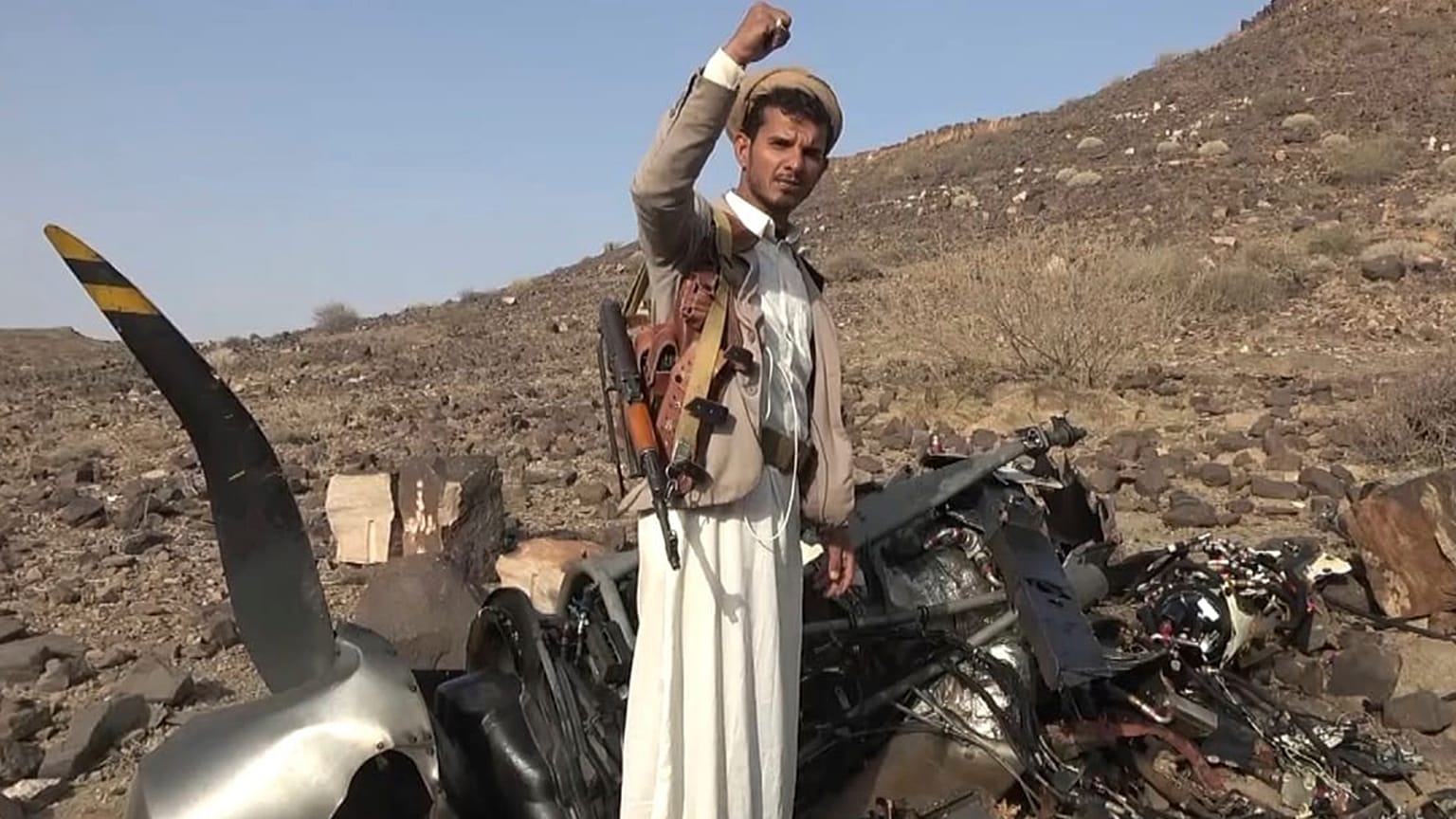 الحوثيون يعلنون إسقاط طائرة أمريكية بدون طيار