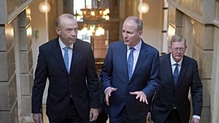 Kuzey İrlanda Dışişleri Bakanı Chris Heaton-Harris ve İrlandalı mevkidaşı Michael Martin