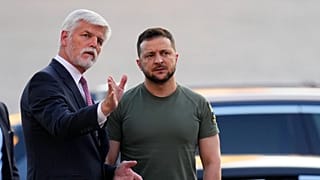 FILE - Czech Republic's President Petr Pavel (left) welcomes Ukrainian counterpart Volodymyr Zelenskyy at the Prague Castle in Prague, Czech Republic, July 6, 2023.