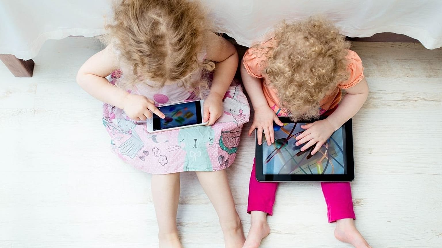 The experts said social media can be a “risk factor” for depression and anxiety.