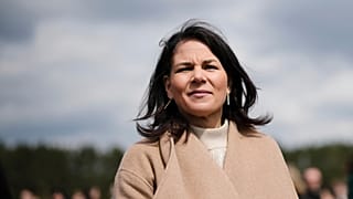 Министр иностранных дел Германии Анналена Бербок заявила, что РФ ответит за кибератаку на членов СДПГ.