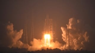 Запуск автоматической космической станции "Чанъэ-6" с космодрома "Вэньчан"