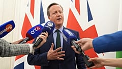 İngiltere Dışişleri Bakanı David Cameron