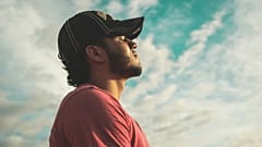 La inhalación es una vía de exposición común a los microplásticos y nanoplásticos. 