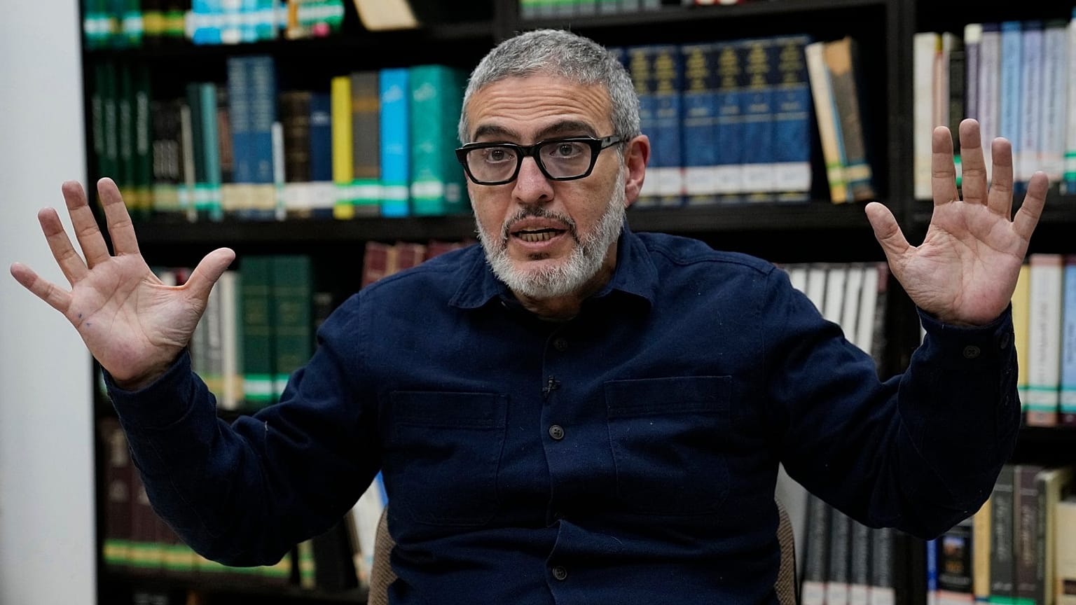 دکتر غسان ابوسته، جراح فلسطینی-بریتانیایی، ۲۰۲۳