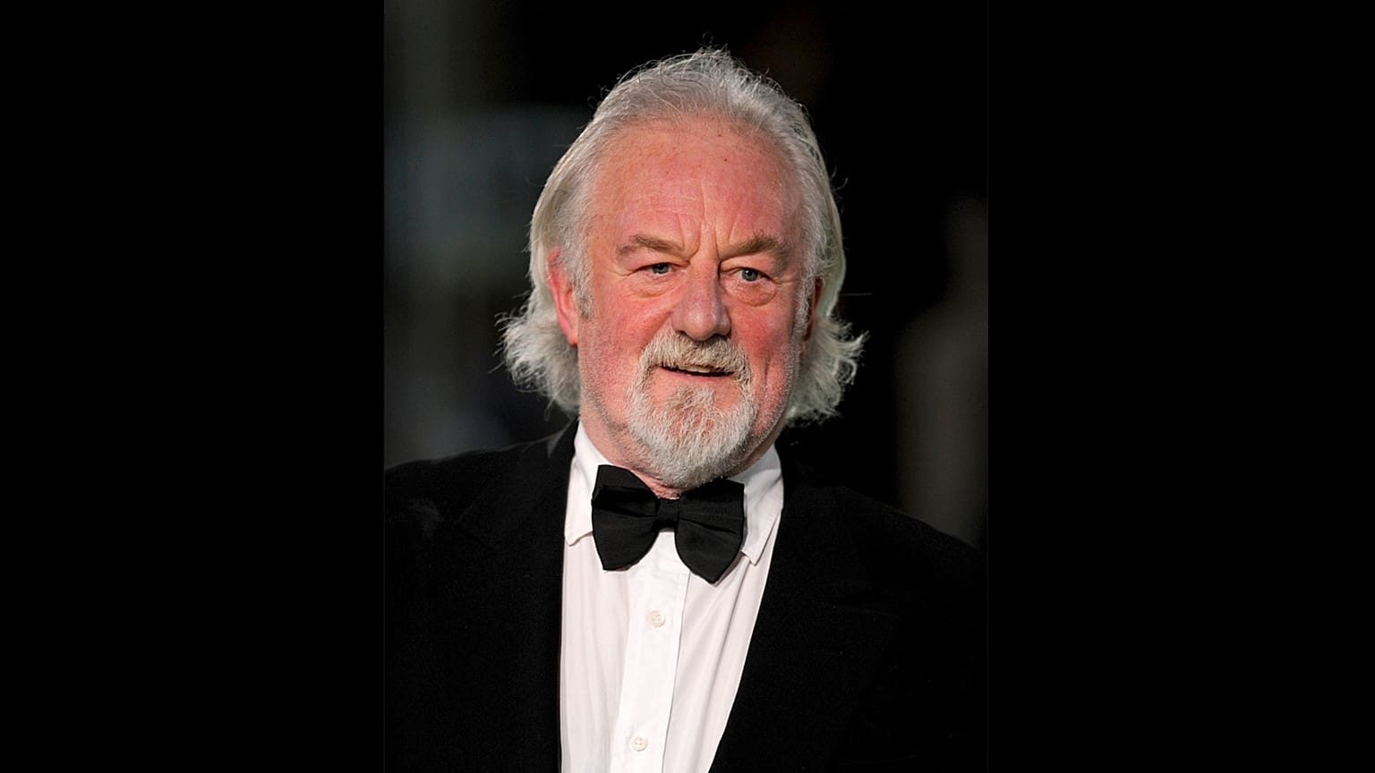 Aktör Bernard Hill, 2012 yılında Londra'daki Odeon Leicester Meydanı'nda “The Hobbit: An Unexpected Journey” filminin İngiltere galasına geldi.