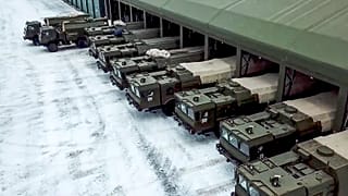 Arşiv: Rus ordusunun İskander füze fırlatıcıları ve destek araçları Rusya'daki tatbikatlar için konuşlanmaya hazırlanıyor, 25 Ocak 2022