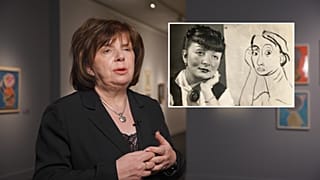 Kolozsváry Marianna kurátor, mellette Anna Margit archív fotója 1942-ből