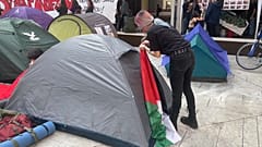 Campamento de protesta en la Universidad de Bolonia.