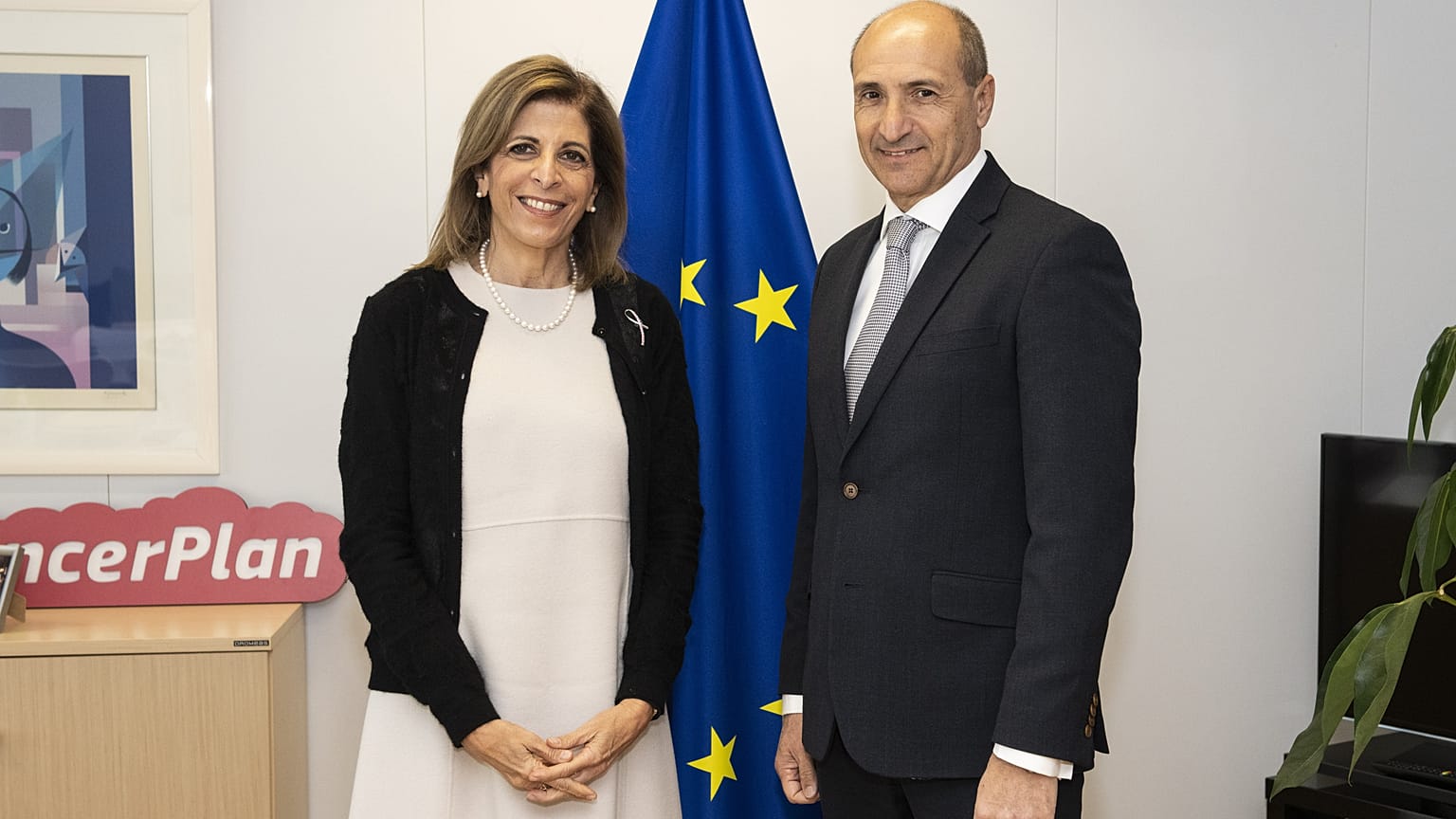 Chris Fearne with Health Commissioner Stella Kyriakides.