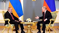 Putin ve Paşinya çarşamba günü Moskova'da biraraya geldi