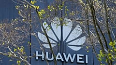 El logotipo de la marca Huawei se ve en un edificio del extenso campus de la sede central de Huawei en Shenzhen, China, el sábado 25 de septiembre de 2021.