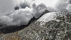 Esta foto del 16 de abril de 2019 muestra una vista aérea del glaciar Humboldt, en Mérida, Venezuela. 